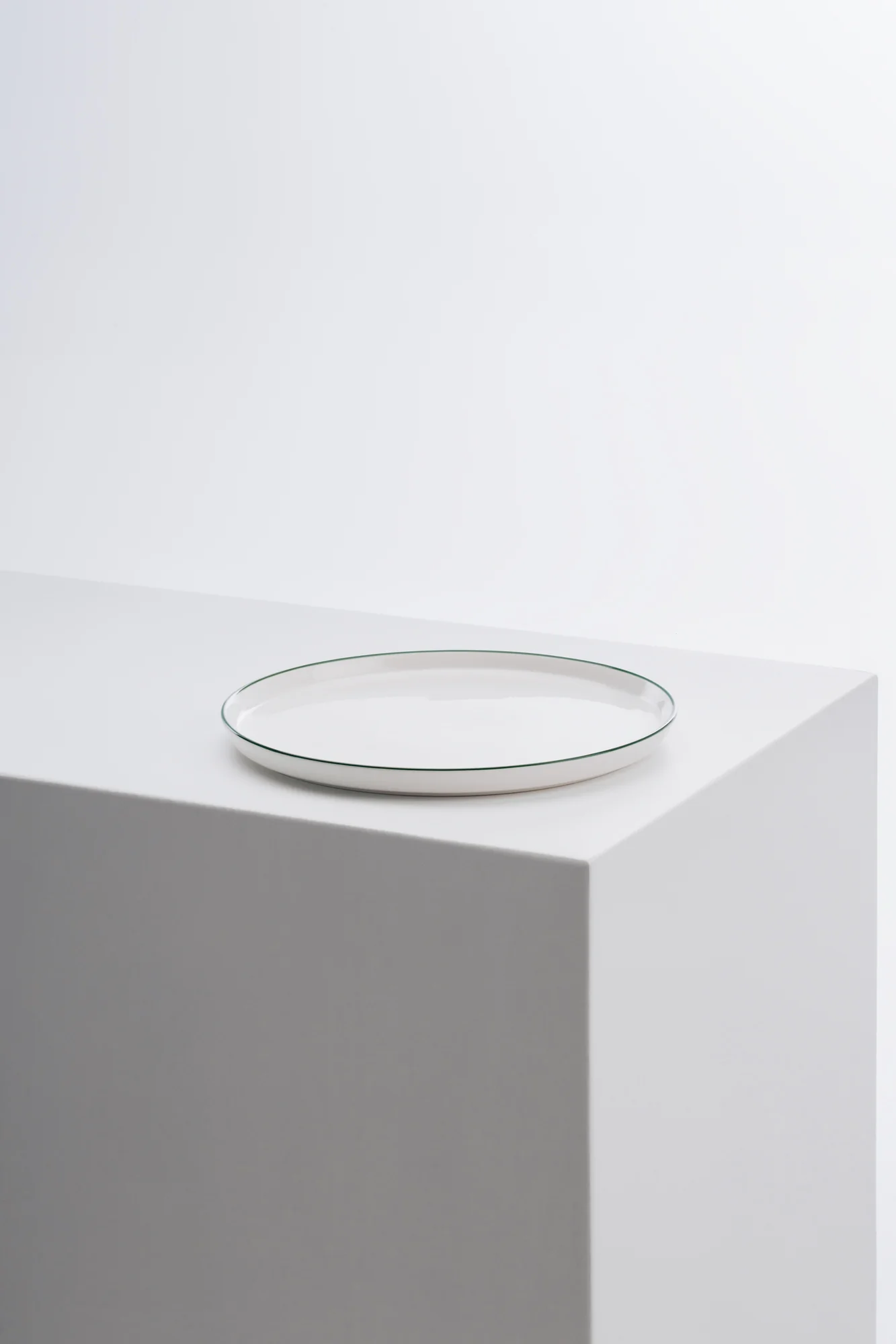 Milk & Kawakawa Roman Plate - Large - Image 5