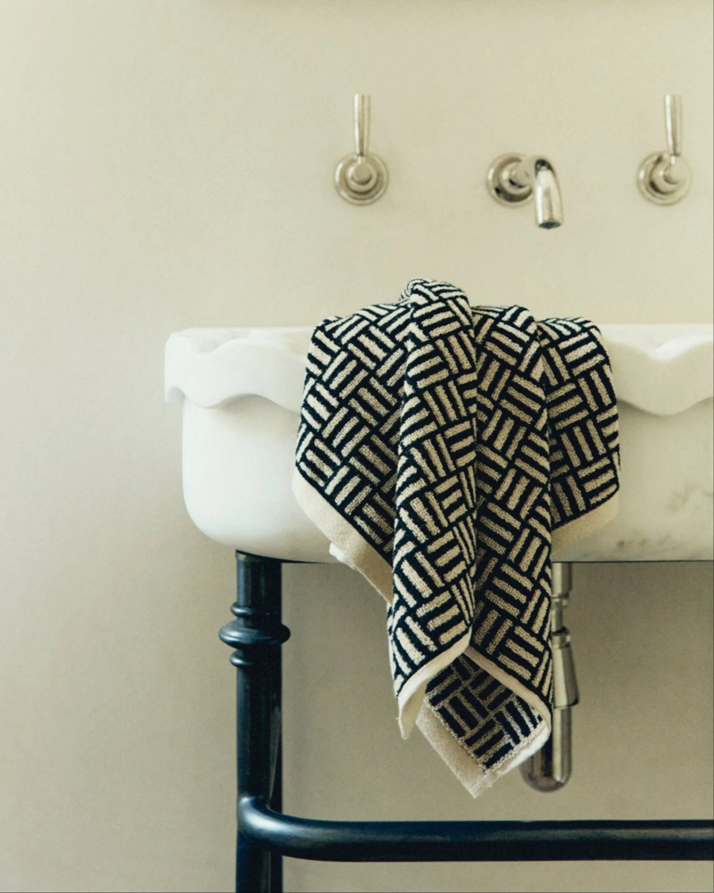 Torrens Hand Towel - Sand & Noir - Image 2