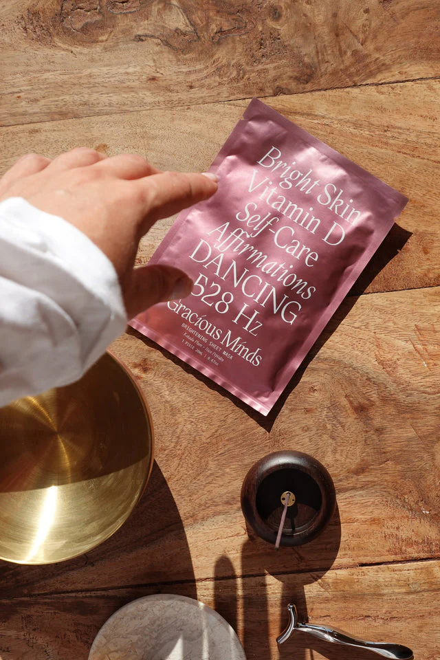Brightening Sheet Mask - Image 4