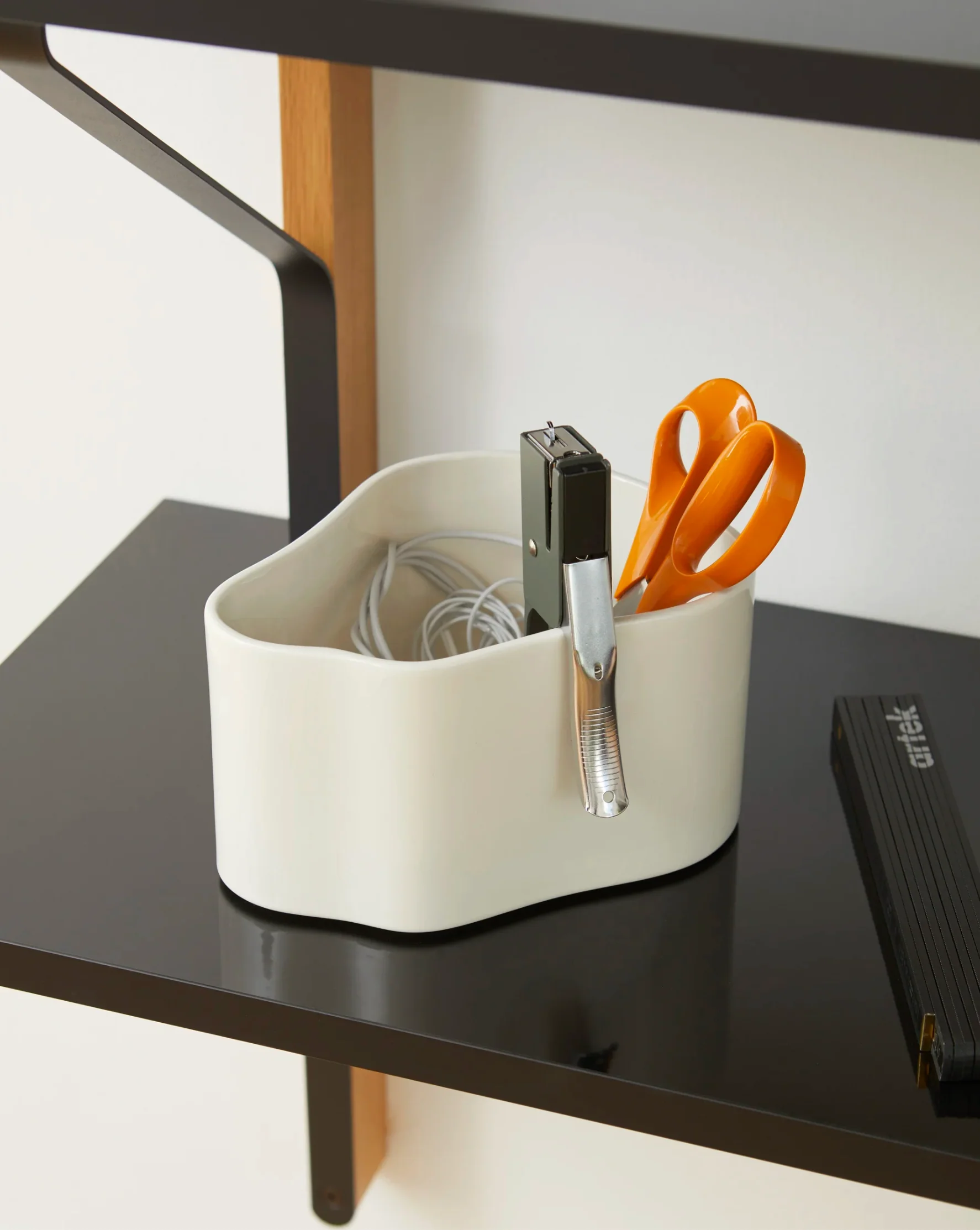 White Artek Riihitie Plant Pot A - Image 3