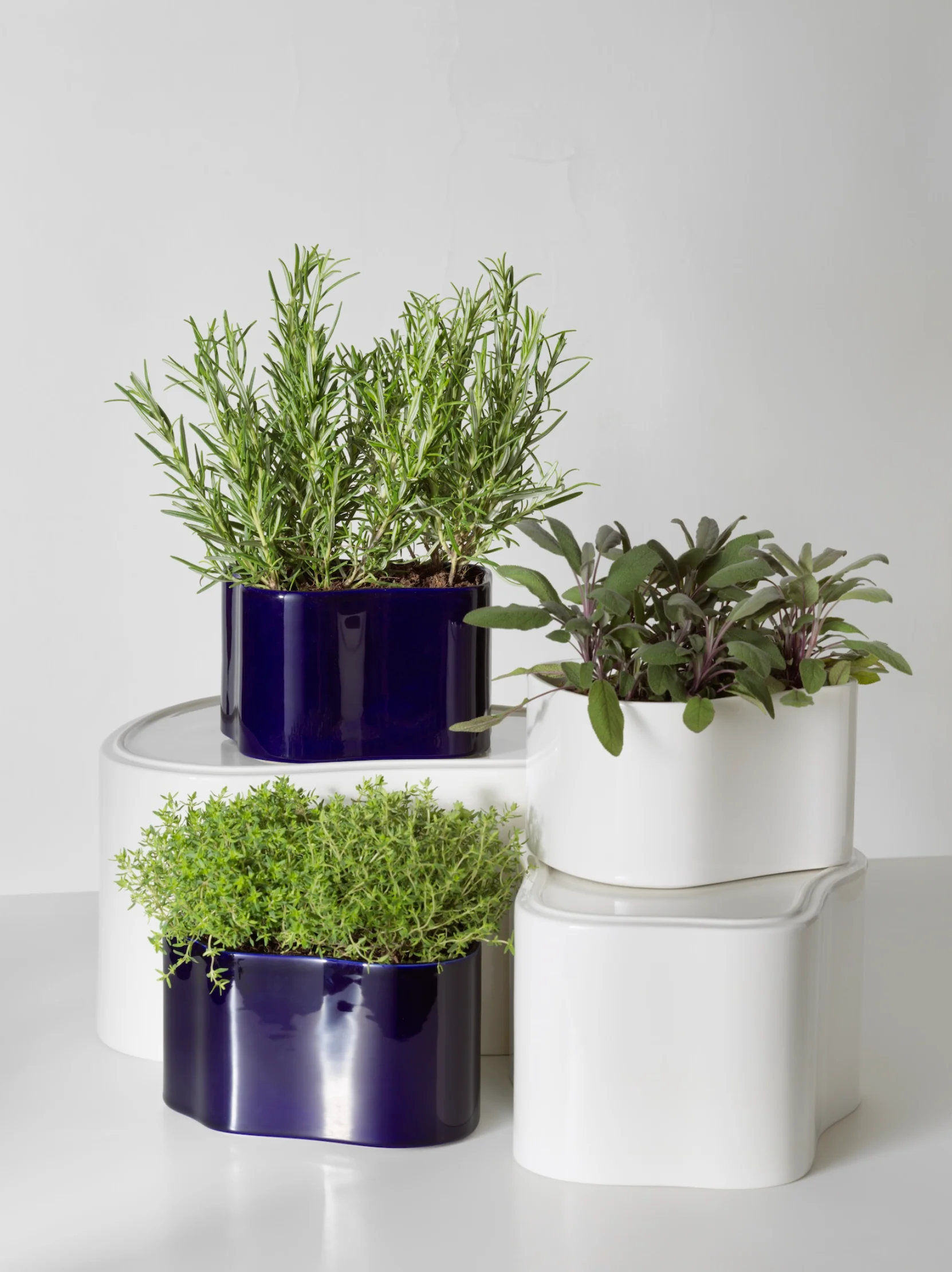 White Artek Riihitie Plant Pot B - Image 4