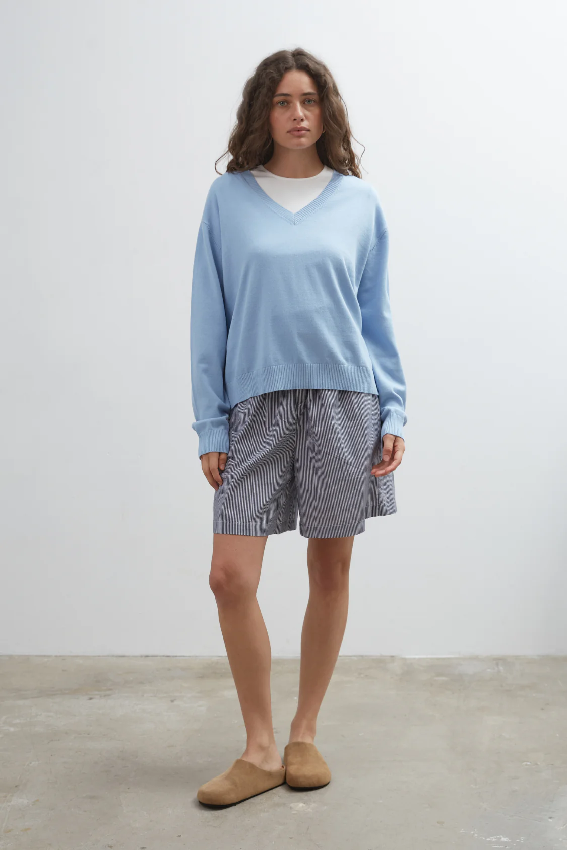 Studio V-Neck - Sky - Image 3