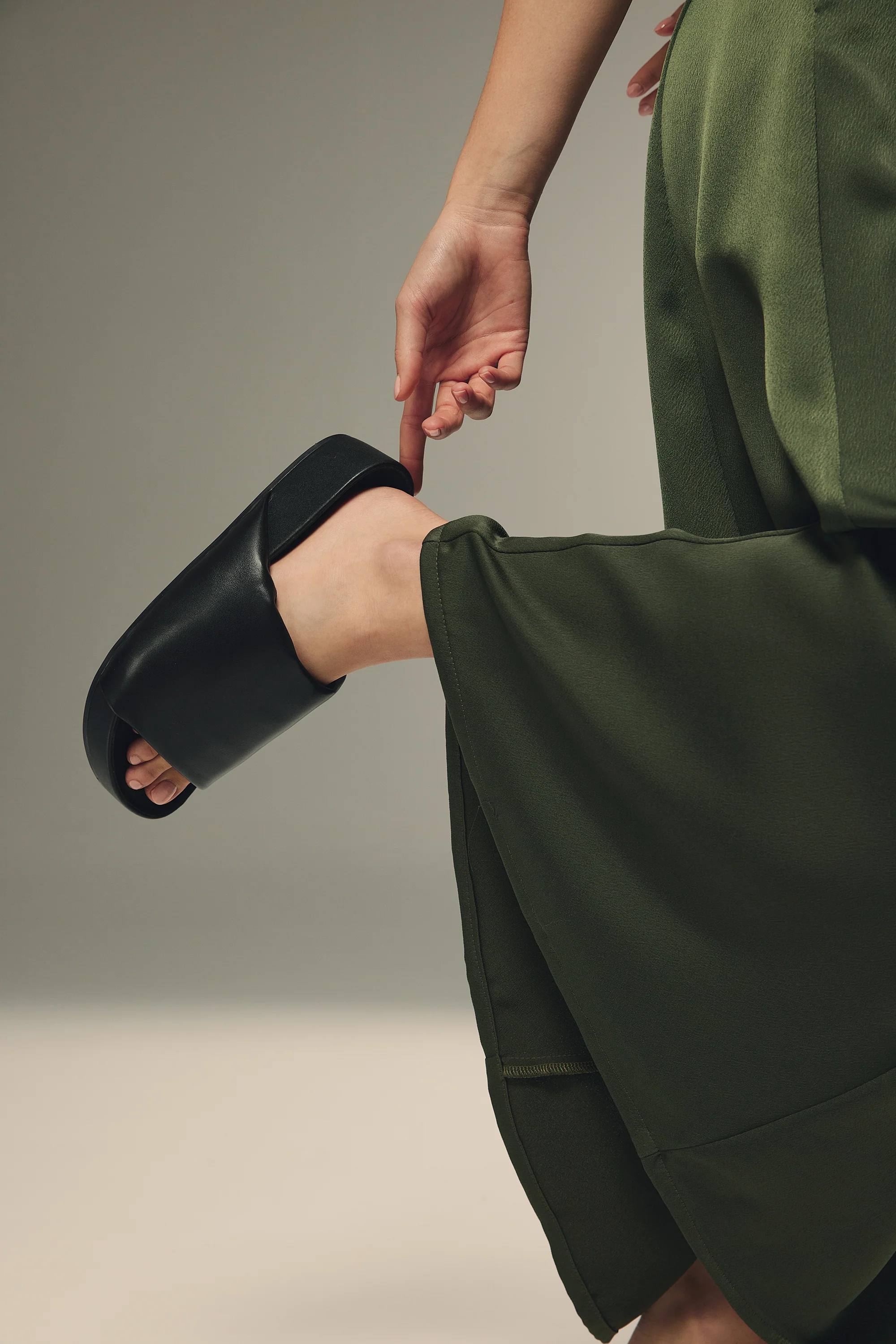 Dune Sandal - Black - Image 3