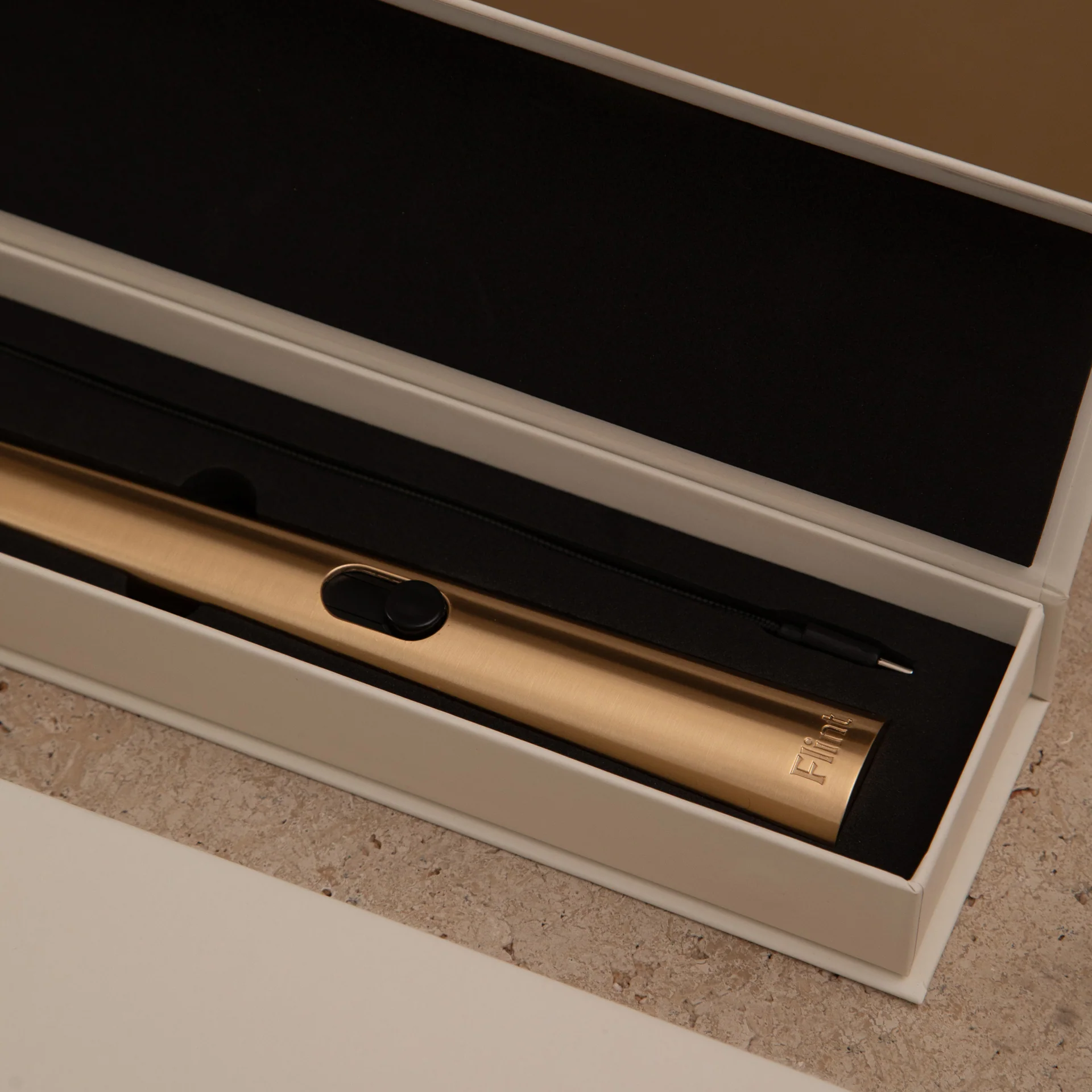 Rechargeable Lighter - Gold - Image 8