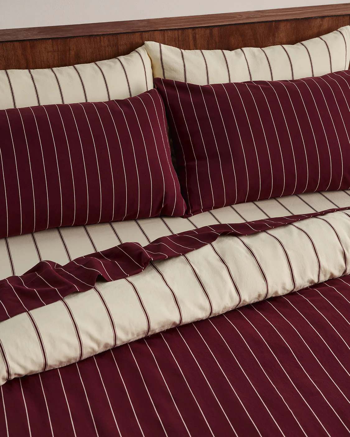 Versa Duvet Cover - Chamomile & Wine - Image 2