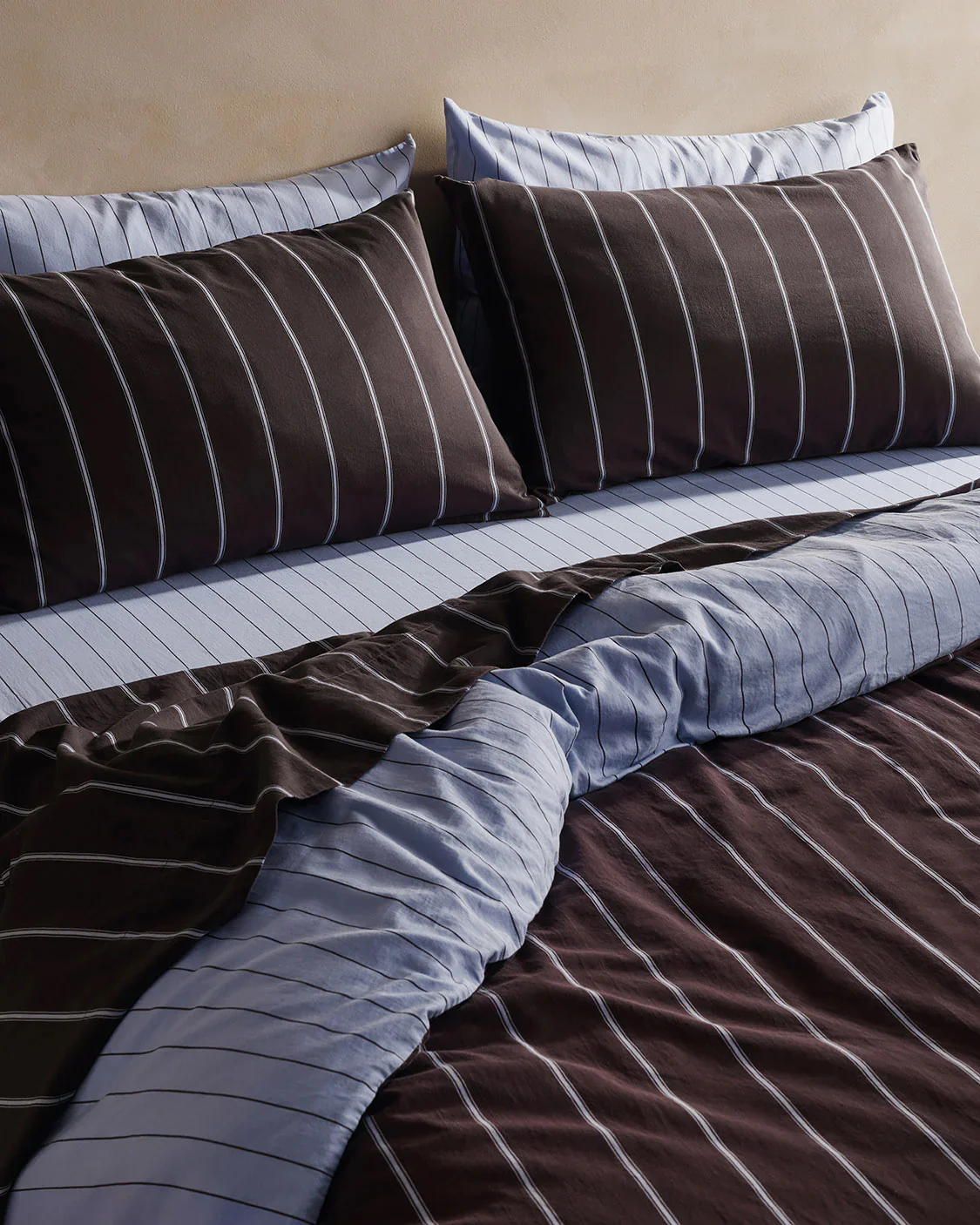 Versa Duvet Cover - Chocolate & Mist - Image 4