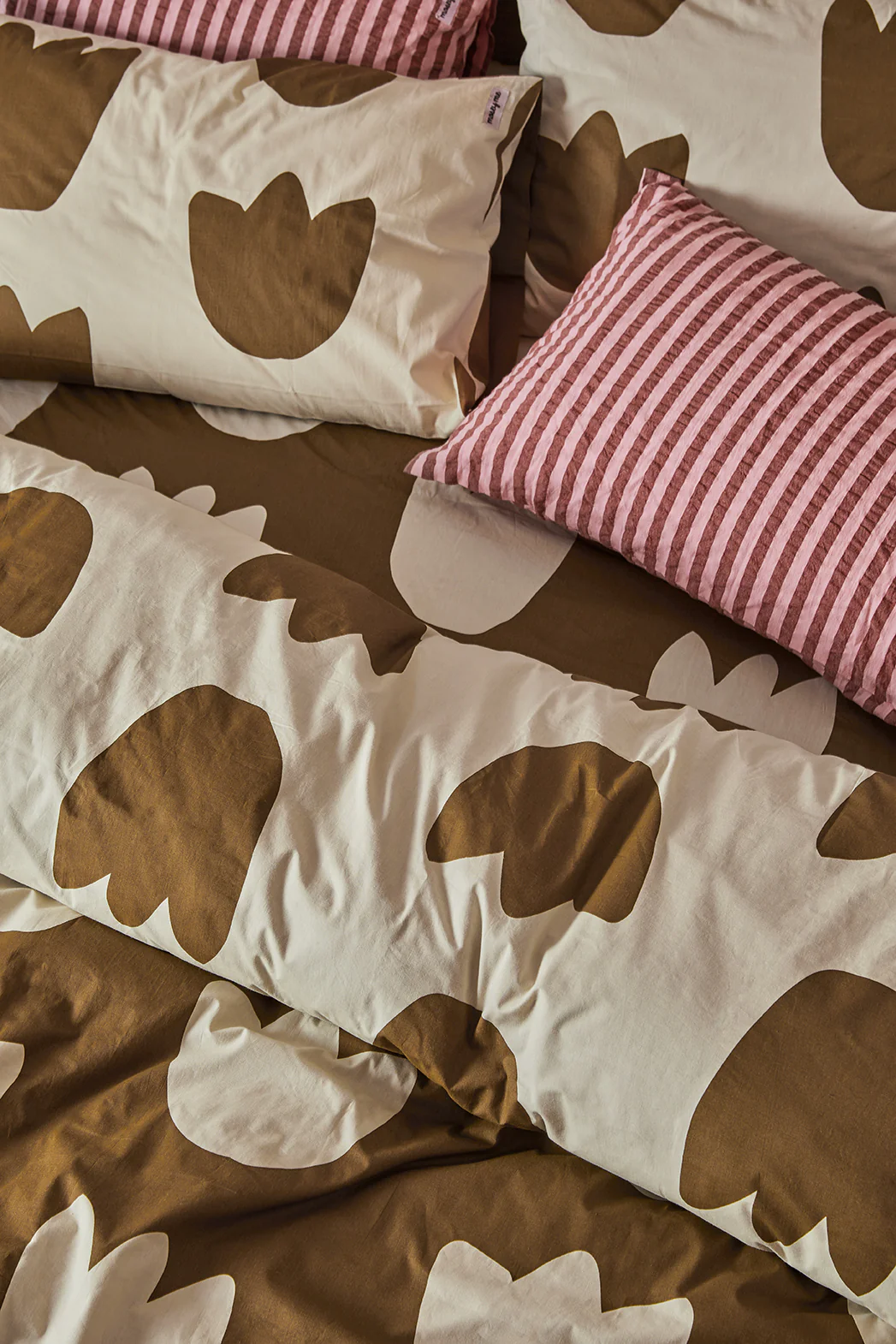 Reversible Tulip Quilt Cover - Image 4