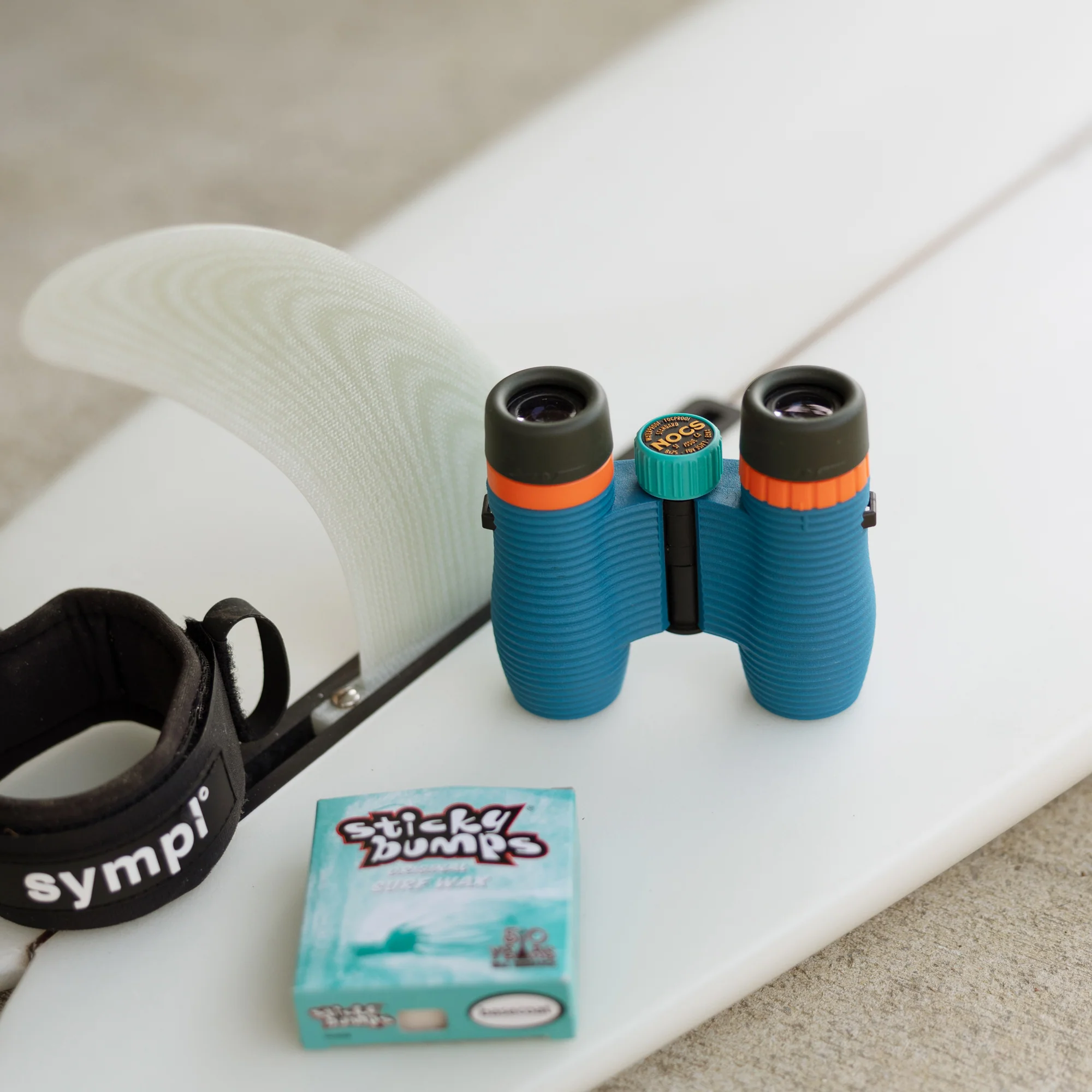 Standard Issue Waterproof Binoculars - Cobalt II - Image 3