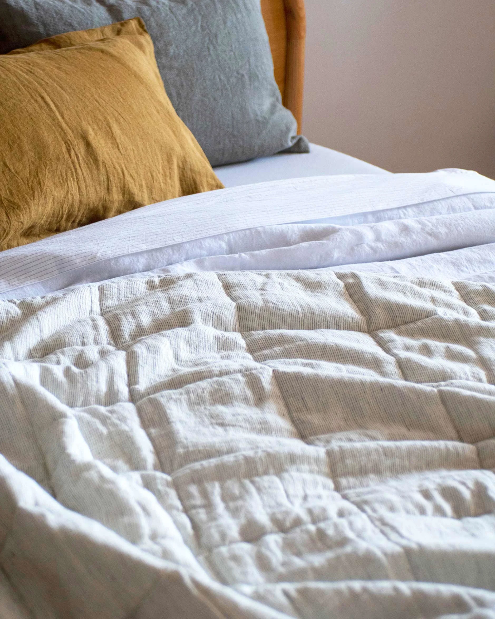 Linen Quilt - Pinstripe - Image 3