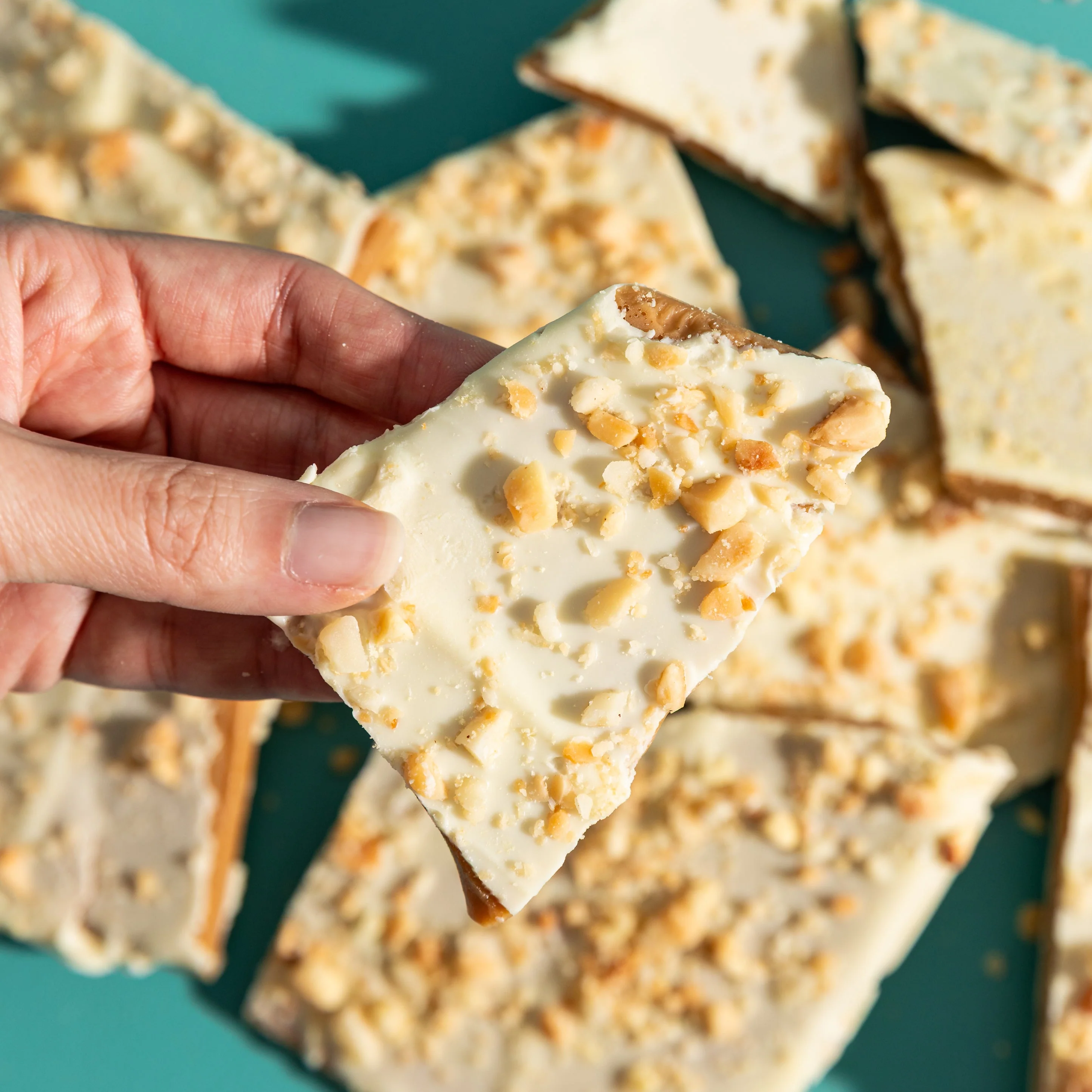 White Chocolate, Macadamia & Lemon Toffee - Image 3